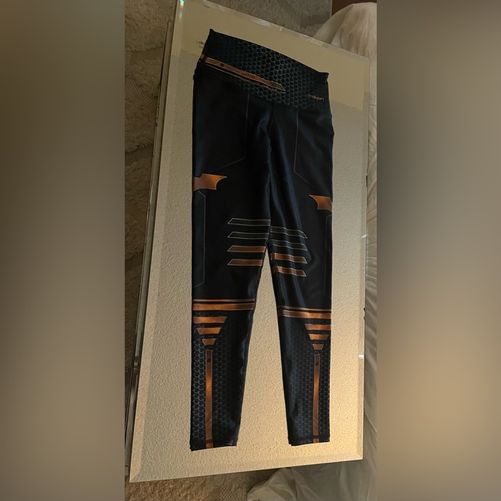 Drakon collectible limited edition Batman leggings. Major compression. Worn once